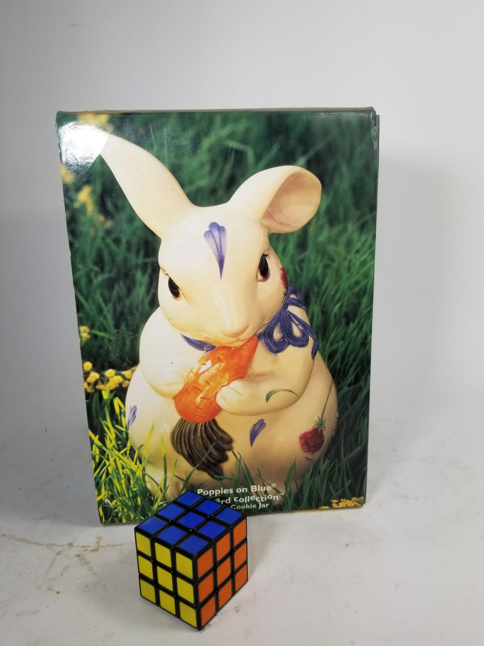 Lenox Poppies on Blue Bunny Cookie Jar in Box: Lenox Poppies on Blue Bunny Cookie Jar in Box Size 13.5" Literature Brooks Auction is not responsible for outbids. Questions? Call the office at (856) 694-2960 or email us directly at info@brooks.au