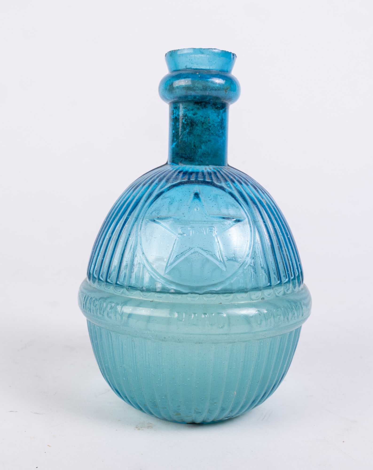 Harden's Hand Grenade Cornflower Blue Star Embossed Antique Glass Bottle (1 of 7)