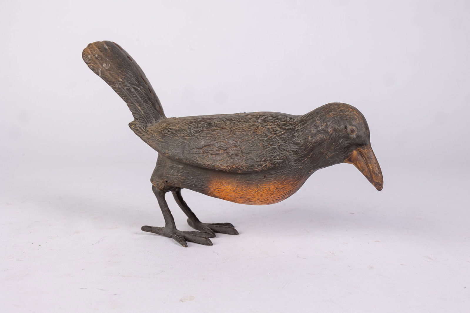 1920s Cast Iron Hubley Crow: 1920s Cast Iron Hubley Crow: Early 20th Century Cast Iron Crow by Hubley. Original Paint. Some Wobble to Legs, as found Size 6" x 10" Literature Brooks Auction is not responsible for outbids. Questi