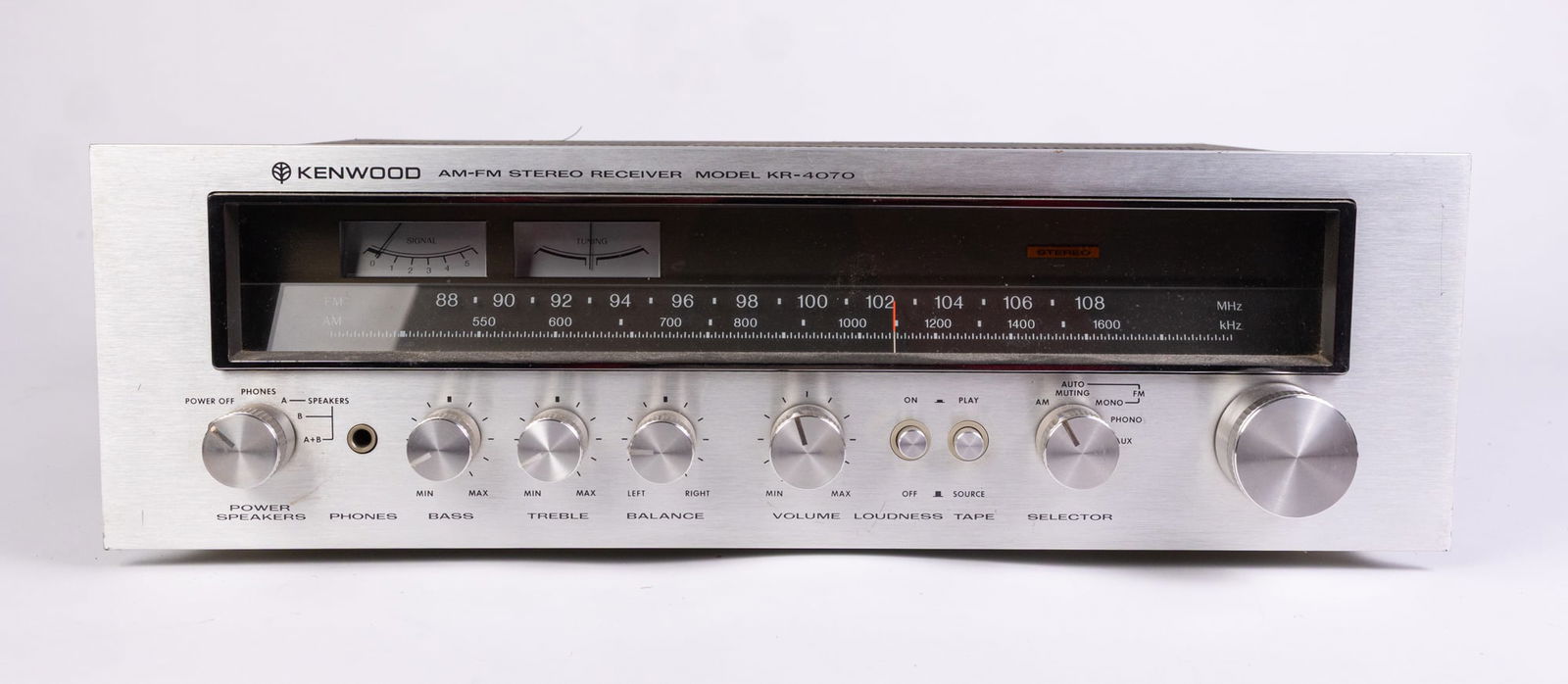 Kenwood KR-7040 Stereo Receiver (1 of 6)