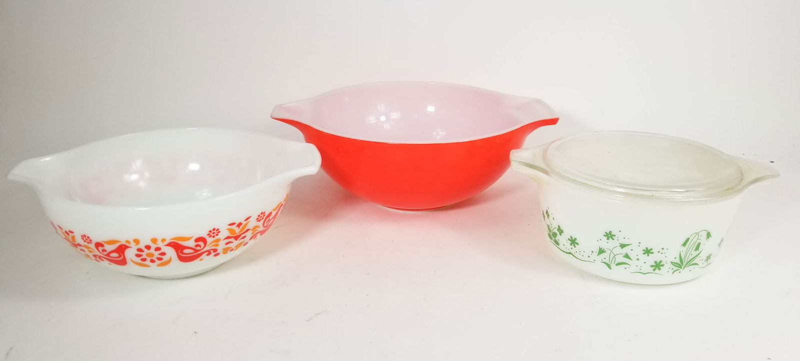 Vintage Pyrex Dishes (1 of 8)