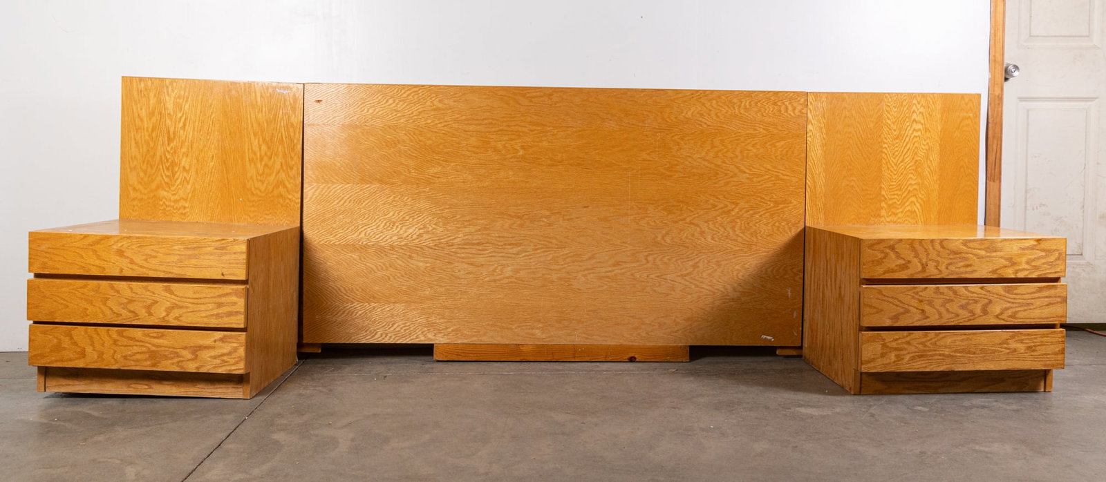 Mid Century Modern Blonde Oak and Pine Pair of Nightstands & Headboard (1 of 7)