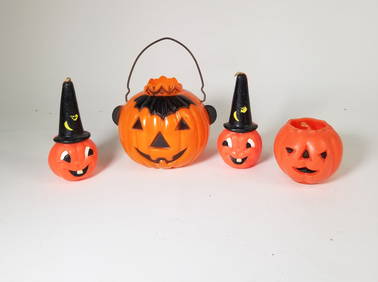 Vintage Halloween Decorative Items (1 of 10)