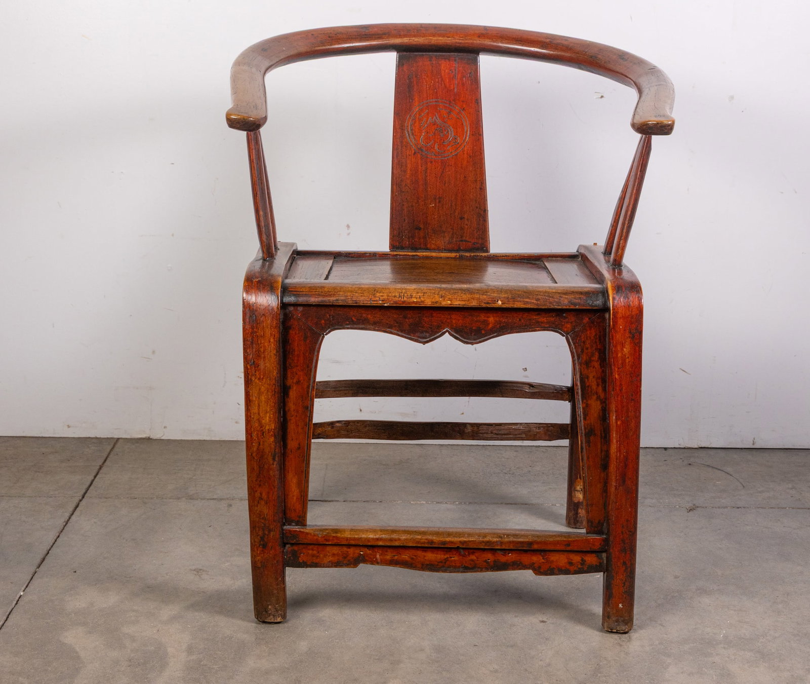Chinese Huanghuali Horseshoe Style Chair (1 of 11)