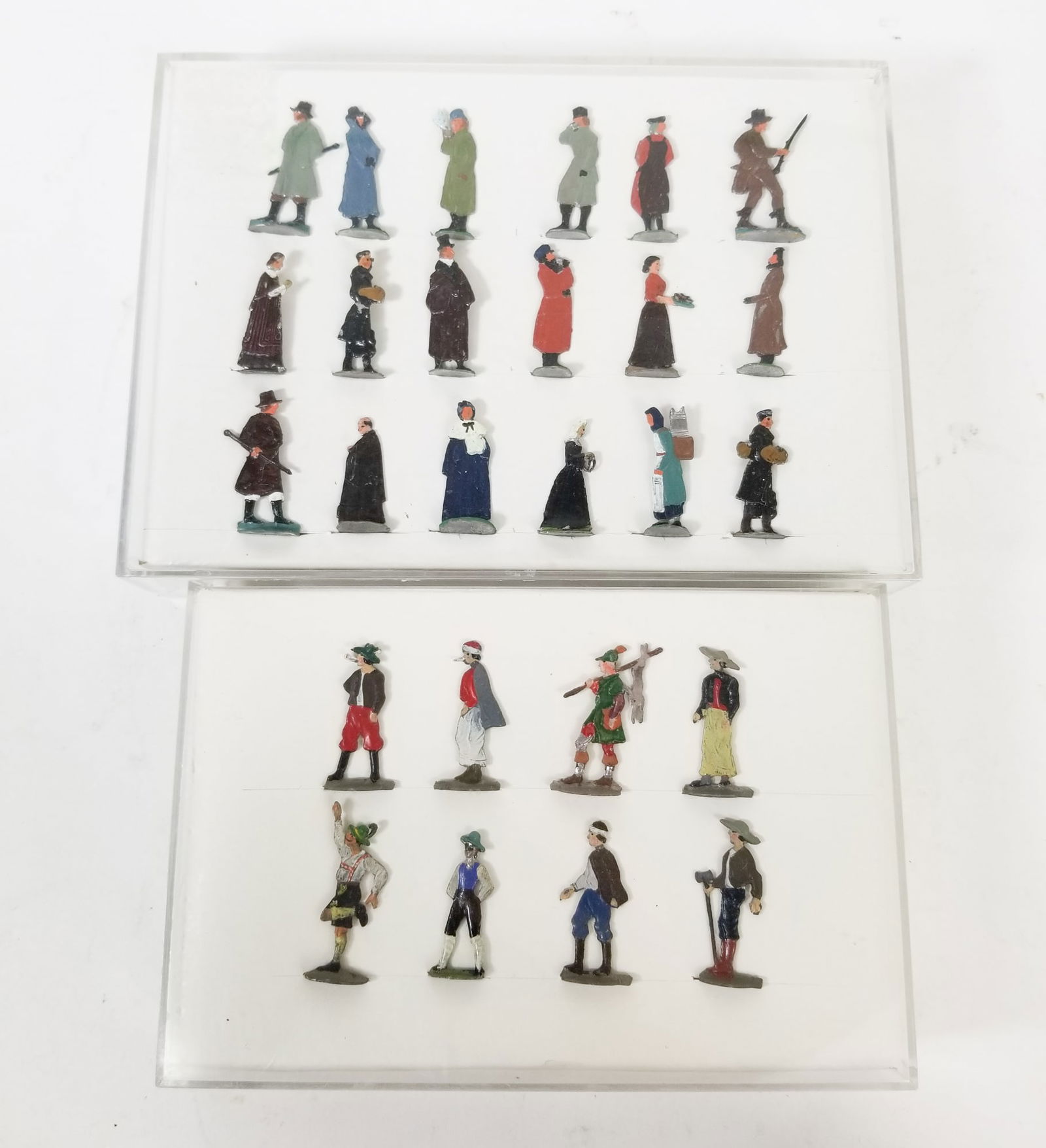 Vintage Henrichsen German Flat Lead Figurines (1 of 5)