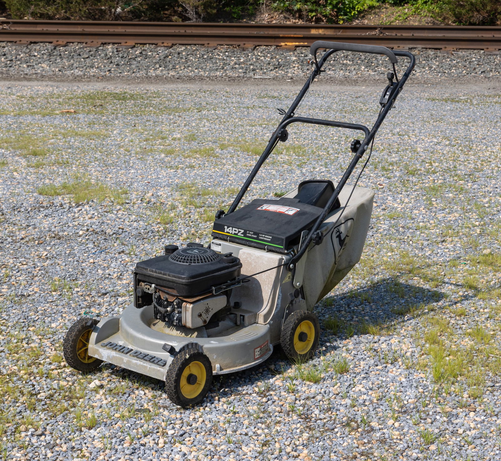 John Deere 21in Push Mower: John Deere 21in Push Mower, Briggs & Stratton engine, turns over Literature Brooks Auction is not responsible for outbids. Questions? Call the office at (856) 694-2960 or email us directly at info@br