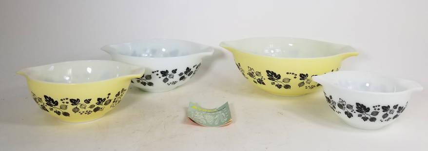 Set of Four Pyrex Yellow and Black Gooseberry Pattern Mixing Bowls: Set of Four Pyrex Yellow and Black Gooseberry Pattern Mixing Bowls Size 7" x 12" x 12" (box size) Literature  Brooks Auction is not responsible for outbids. Questions? Call the office at (856) 694-29