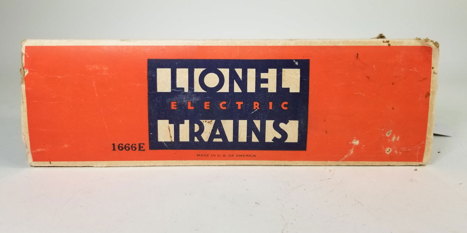 Lionel 1666E Locomotive Engine (1 of 6)