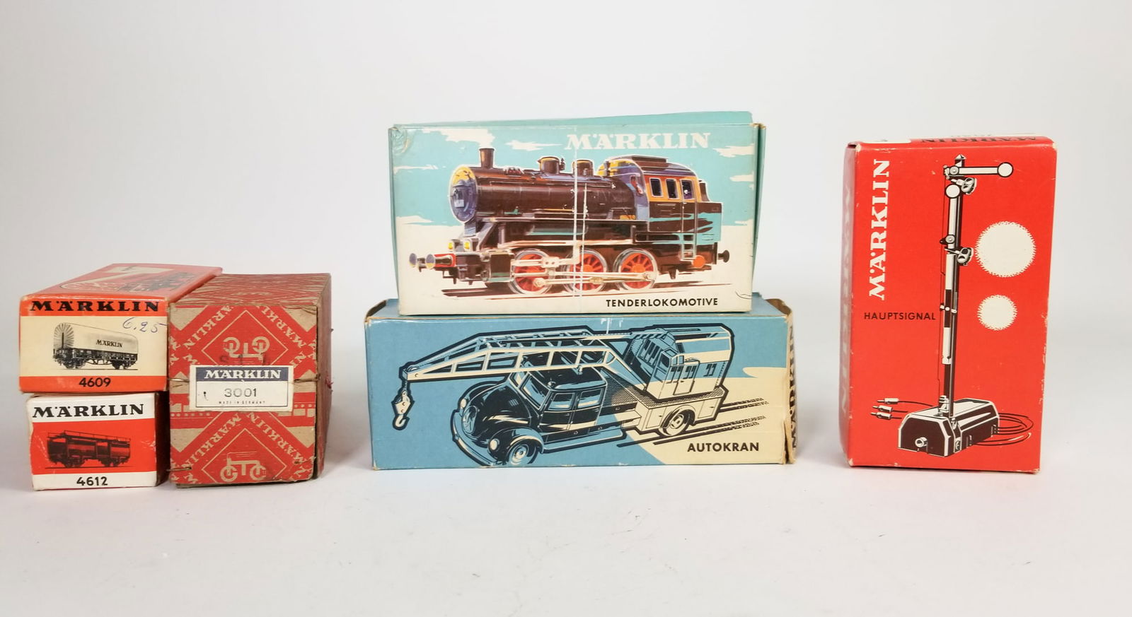 Assorted Vintage Marklin Train Cars in Box: Assorted Vintage Marklin Train Cars in Box Size 3" x 8" x 3" Literature Brooks Auction is not responsible for outbids. Questions? Call the office at (856) 694-2960 or email us directly at info@brook