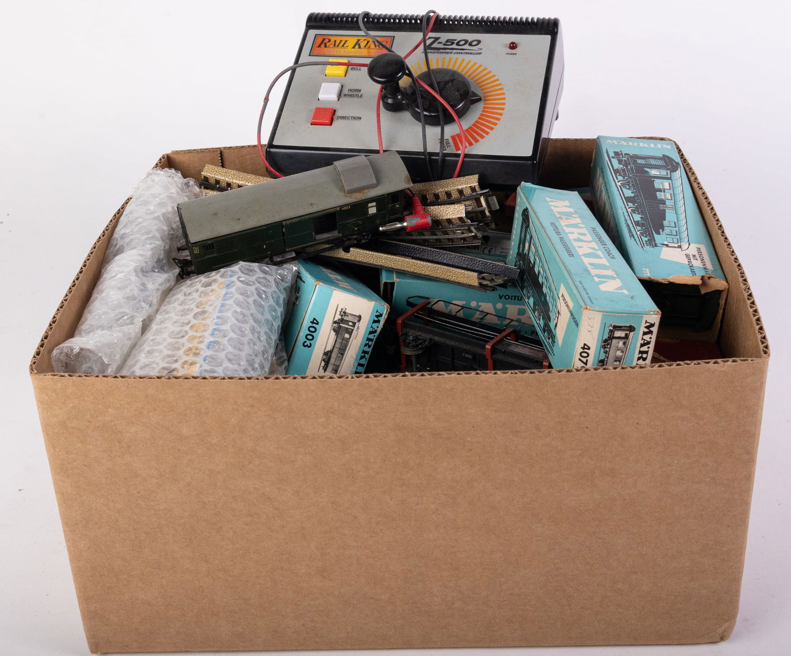 Lot of Assorted Vintage Model Trains Featuring Marklin (1 of 8)