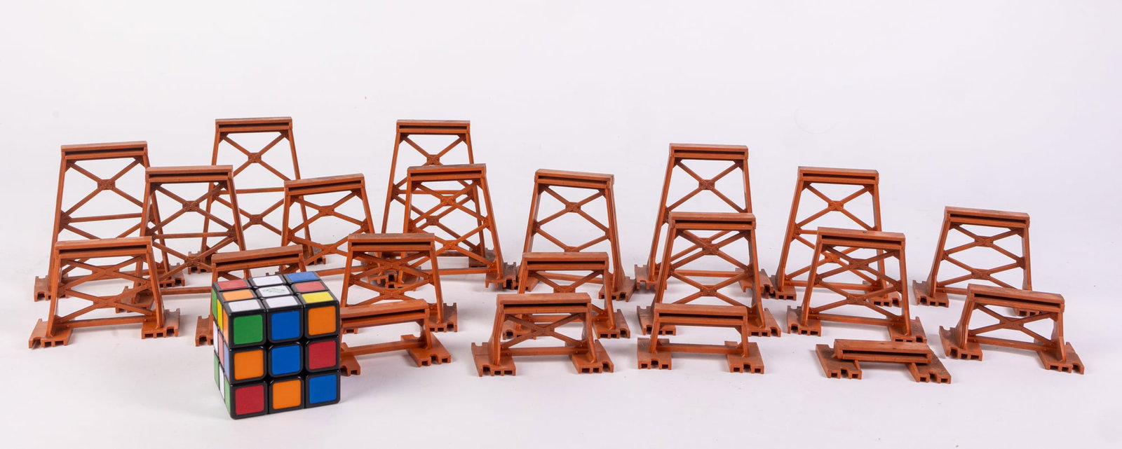 American Flyer Fastrack Trestle Set: American Flyer Fastrack Trestle Set Size 7" x 12" x 12" Literature Brooks Auction is not responsible for outbids. Questions? Call the office at (856) 694-2960 or email us directly at info@brooks.auc