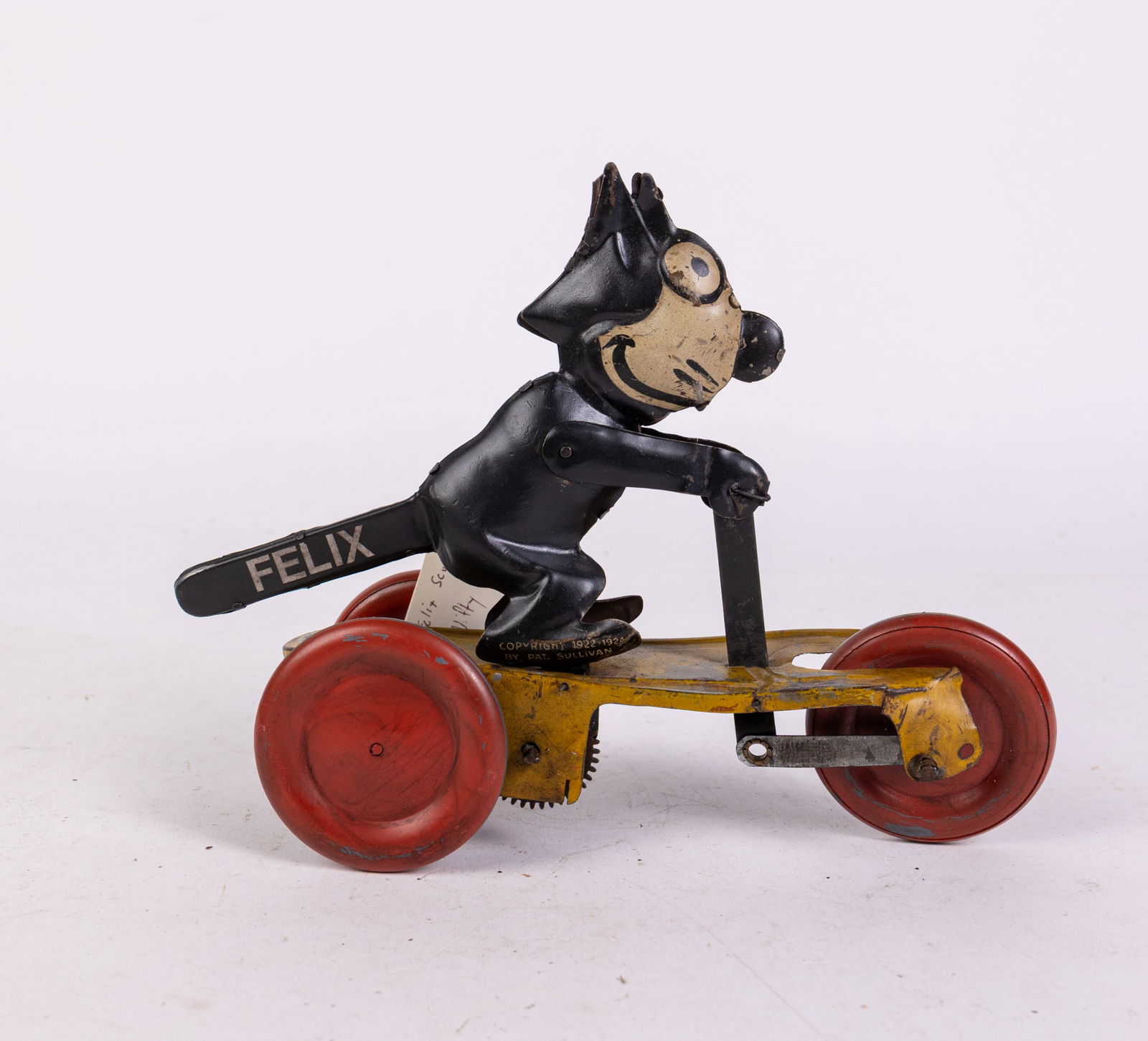 Gunthermann Nifty Tin Windup Felix The Cat Scooter: Gunthermann Nifty Tin Windup Felix The Cat Scooter Size 7" x 9" x 3" Literature Brooks Auction is not responsible for outbids. Questions? Call the office at (856) 694-2960 or email us directly at in