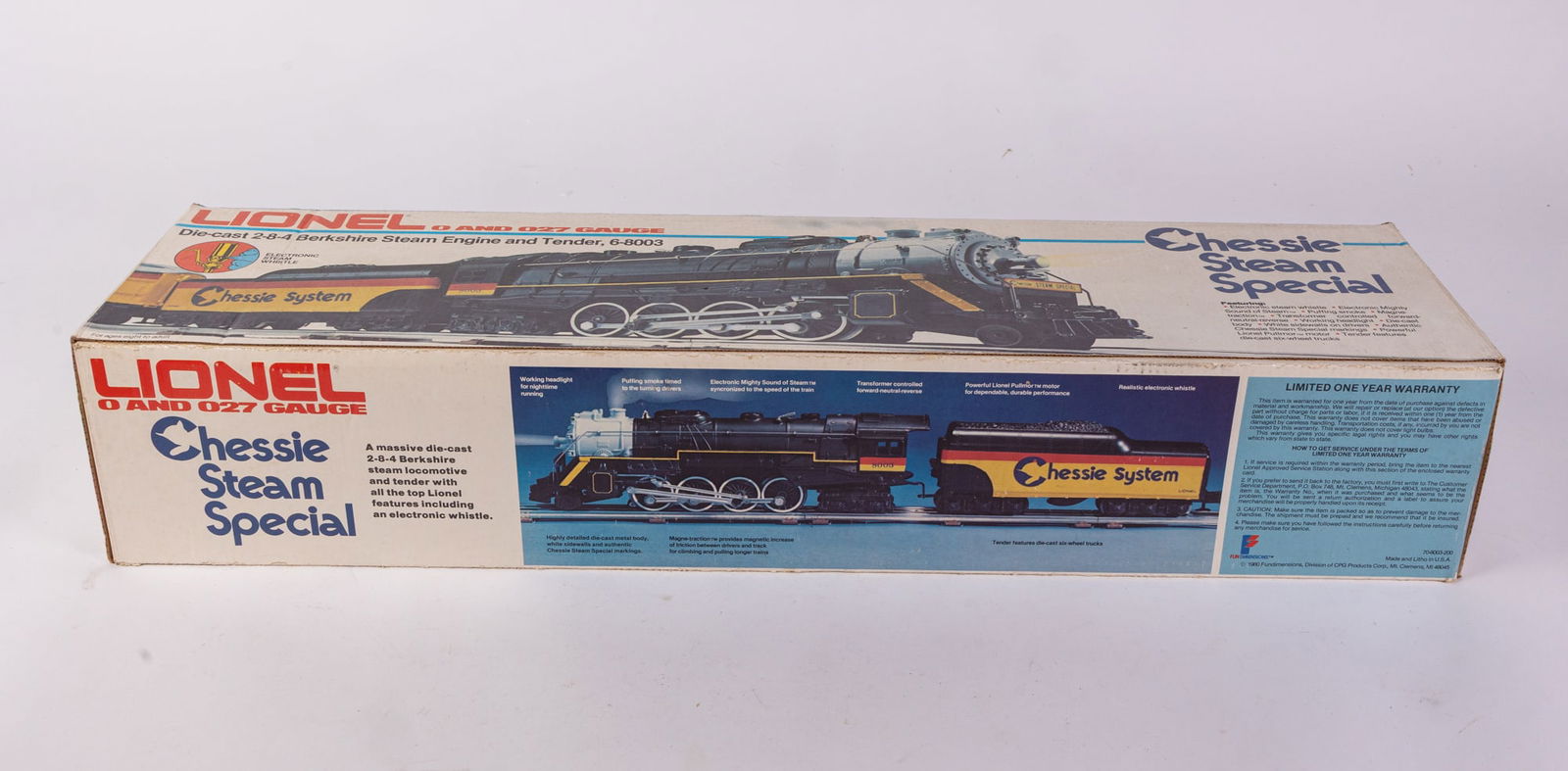 Lionel 2-8-4 Berkshire Steam Engine and Tender 6-8003 (1 of 6)