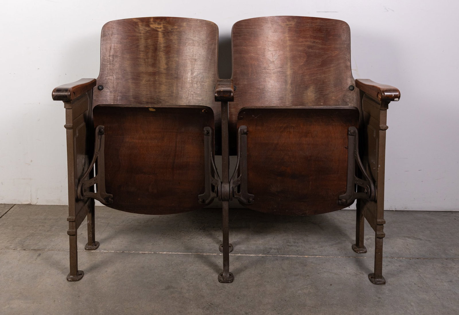 Antique Art Deco Theater Seat Pair: Antique Art Deco Theater Seat Pair Size 33" x 40" x 18" Literature Brooks Auction is not responsible for outbids. Questions? Call the office at (856) 694-2960 or email us directly at info@brooks.auc