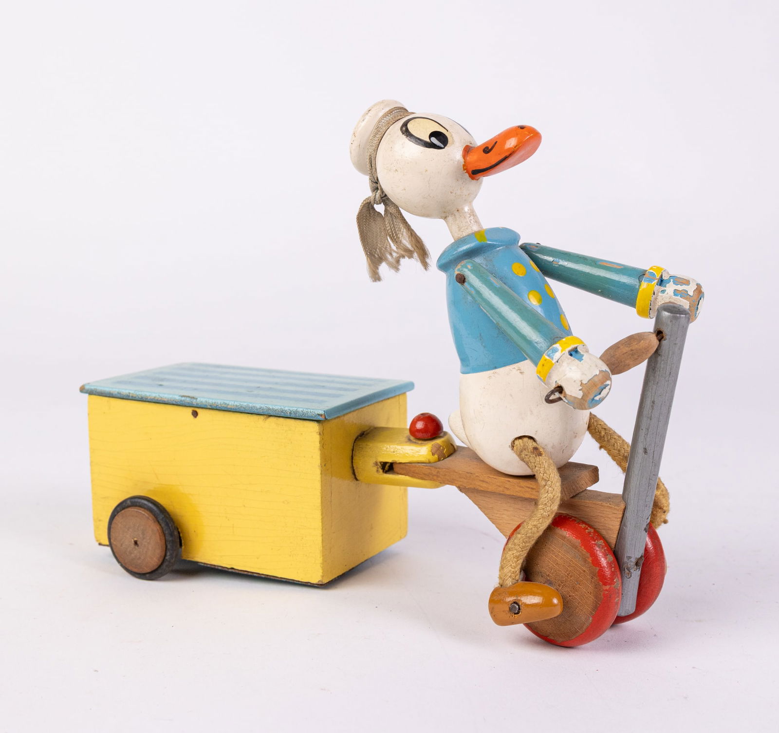 Rare Vintage Early Schuco Disney Donald Duck Wind-Up Toy: Rare Vintage Early Schuco Disney Donald Duck Wind-Up Toy Size 6" x 8" x 3" Literature Brooks Auction is not responsible for outbids. Questions? Call the office at (856) 694-2960 or email us directly