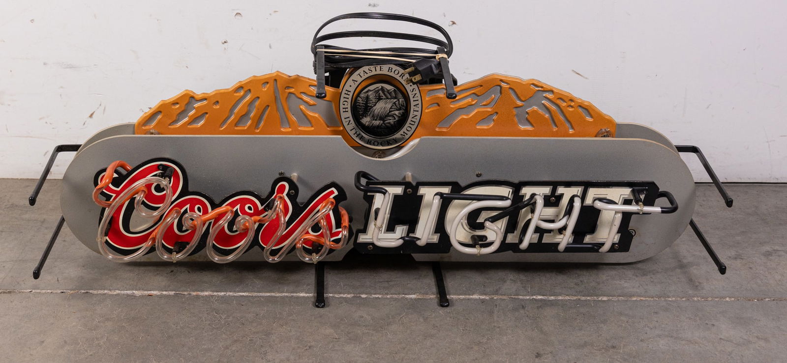 Vintage "Coors Light" Neon Advertising Bar Sign: Vintage "Coors Light" Neon Advertising Bar Sign Size 11" x 33" Literature Brooks Auction – Online Auction Terms & Conditions ——————————