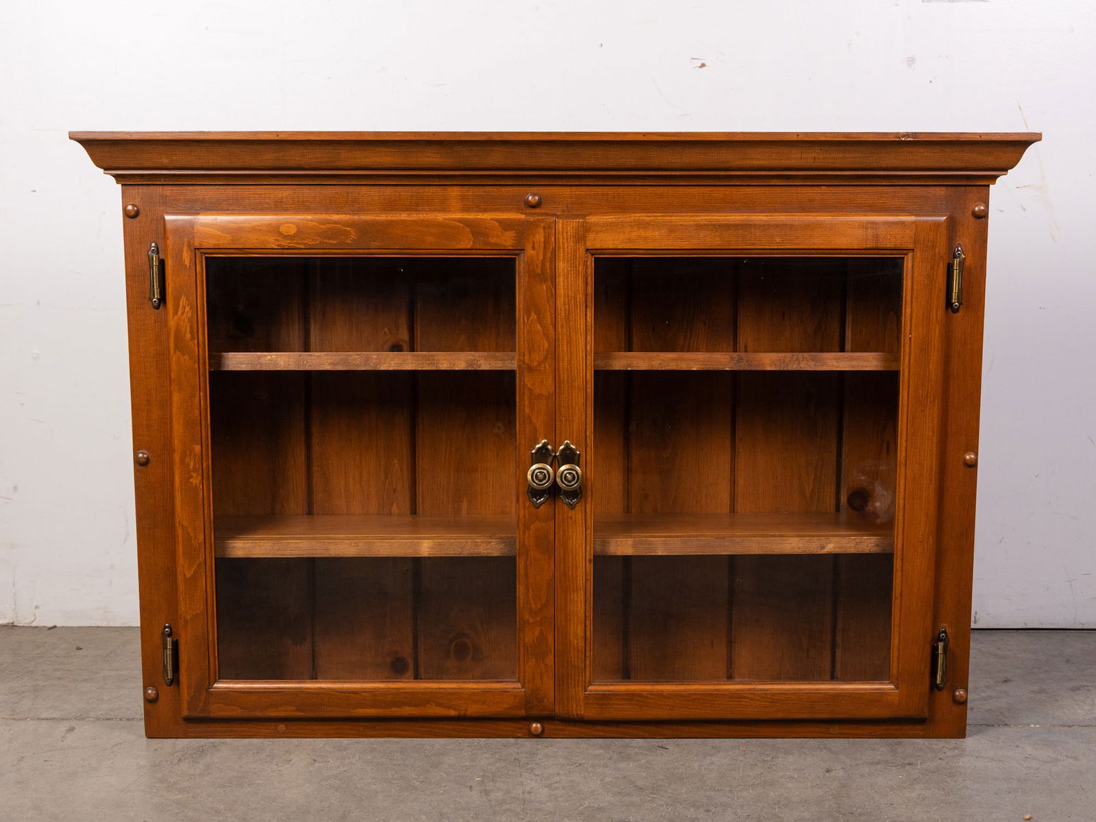 Vintage Wall Mounted Display Cabinet (1 of 3)