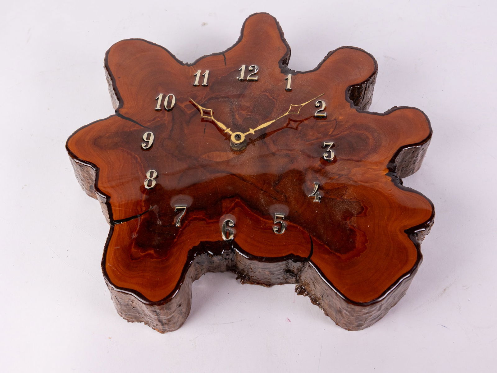 Vintage Wall Mounted Tree Cross Section Analog Clock: Vintage Wall Mounted Tree Cross Section Analog Clock Size 12" x 12" x 2" Literature Brooks Auction – Online Auction Terms & Conditions ————————