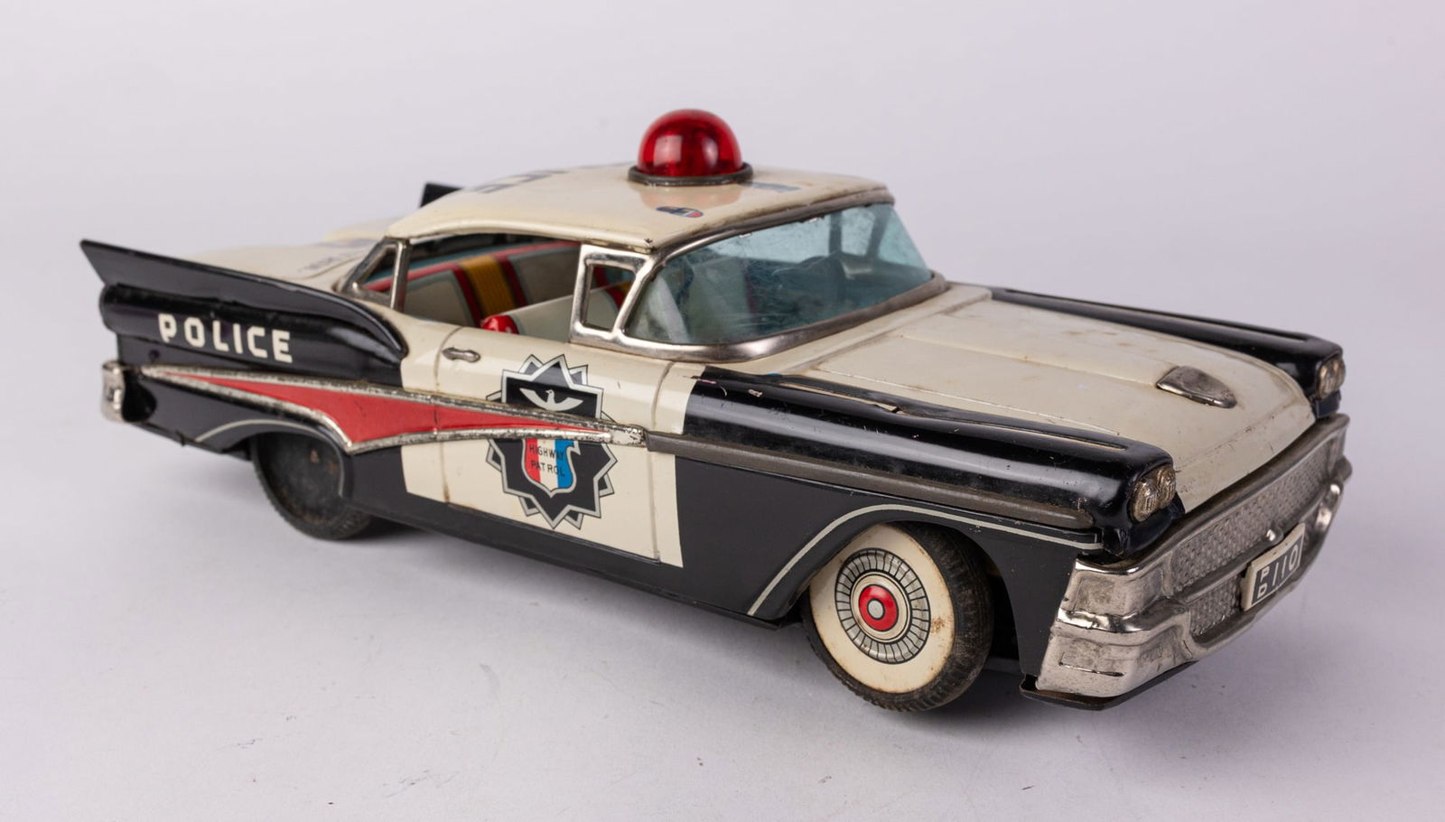 Yonezawa Ford Fairline Tin Toy Police Car (1 of 6)