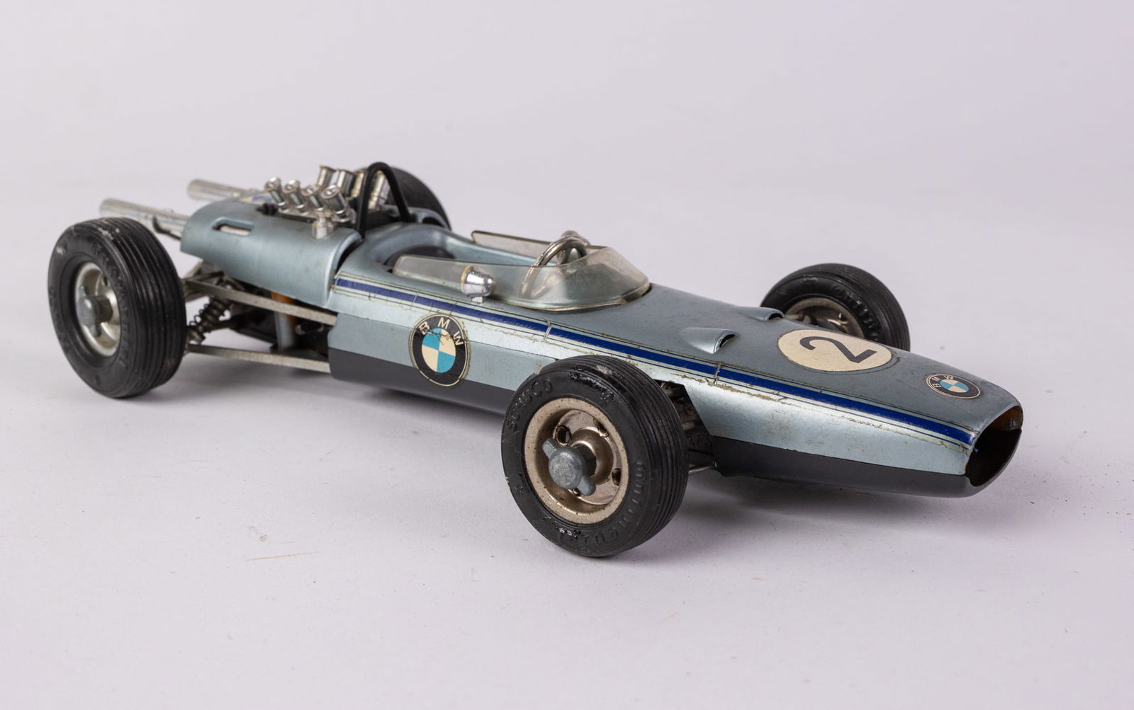Schuco Windup 1072 BMW Formel 2 Race Car (1 of 7)