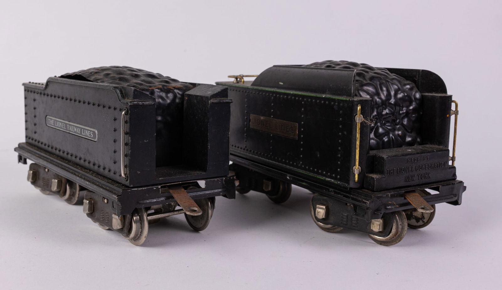 Two Lionel Model Railroad Tender Cars (1 of 6)