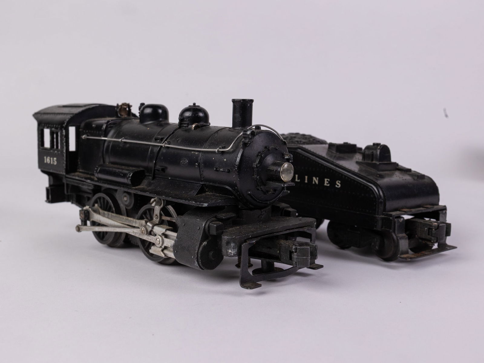 Lionel 1615 Locomotive with Tender (1 of 7)