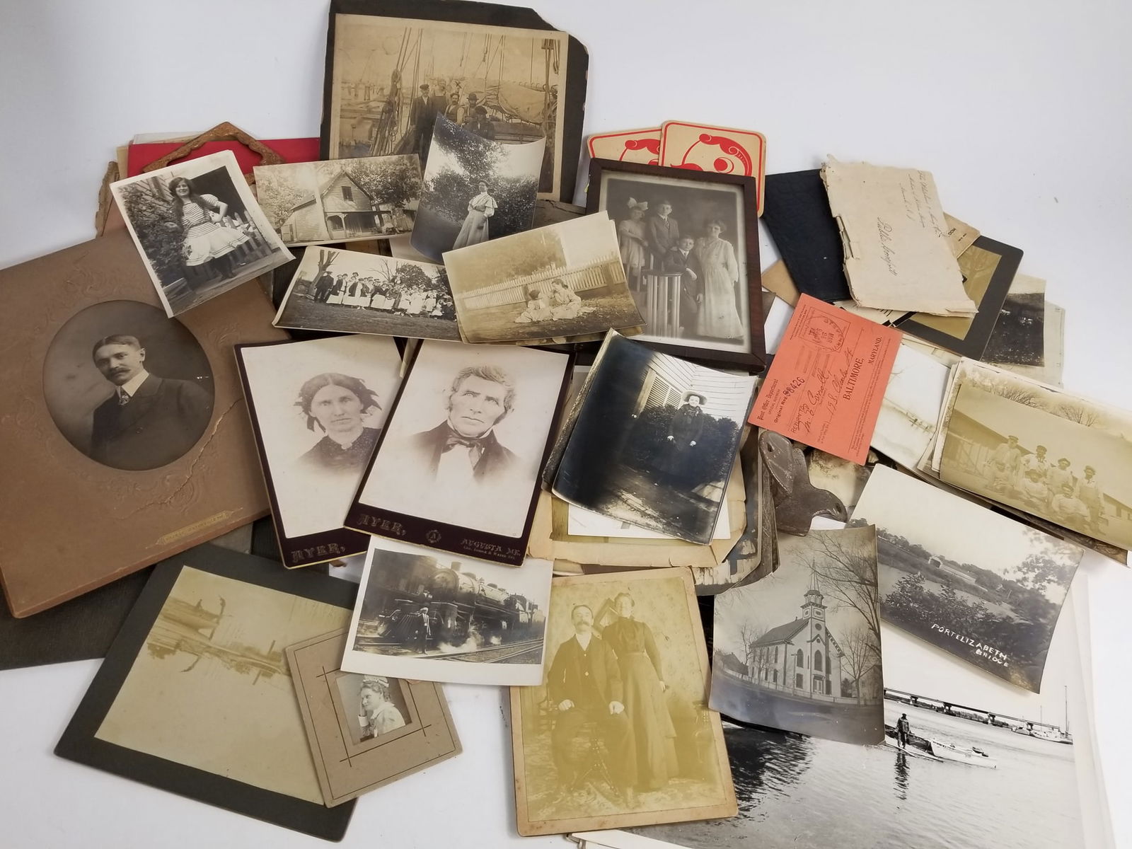 Antique & Vintage Photos and Ephemera Assortment (1 of 8)