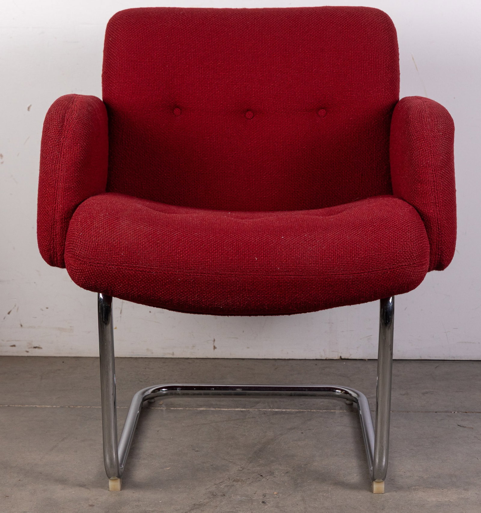 Harvey Probber (1922-2003) | Cantilever Lounge Chair in Red Hopsack Upholstery: An elegant mid‑century modern Harvey Probber cantilever lounge chair, upholstered in rich red hopsack fabric, showcasing Probber’s signature blend of comfort and refined structural form. S