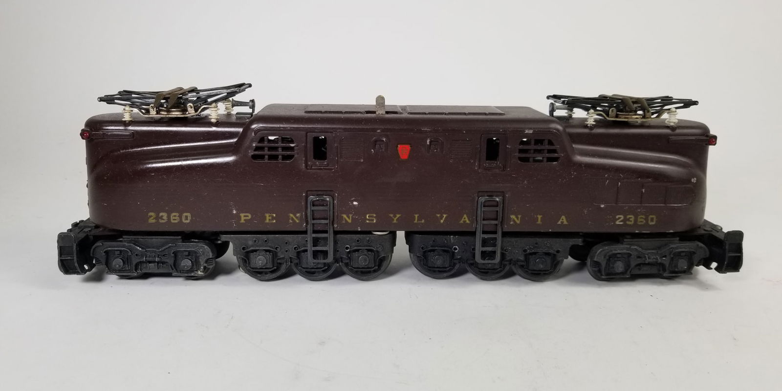 Lionel Pennsylvania 2360 GG1 Five Stripe Locomotive (1 of 8)