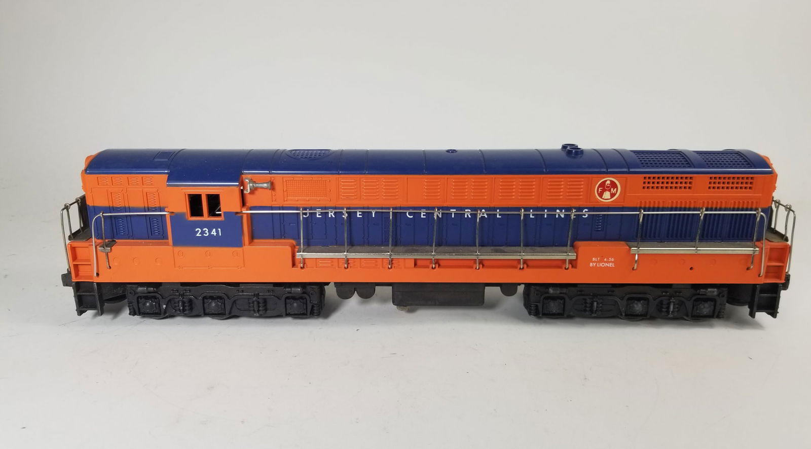 Lionel 2341 Jersey Central Train Master Reproduction Locomotive (1 of 10)