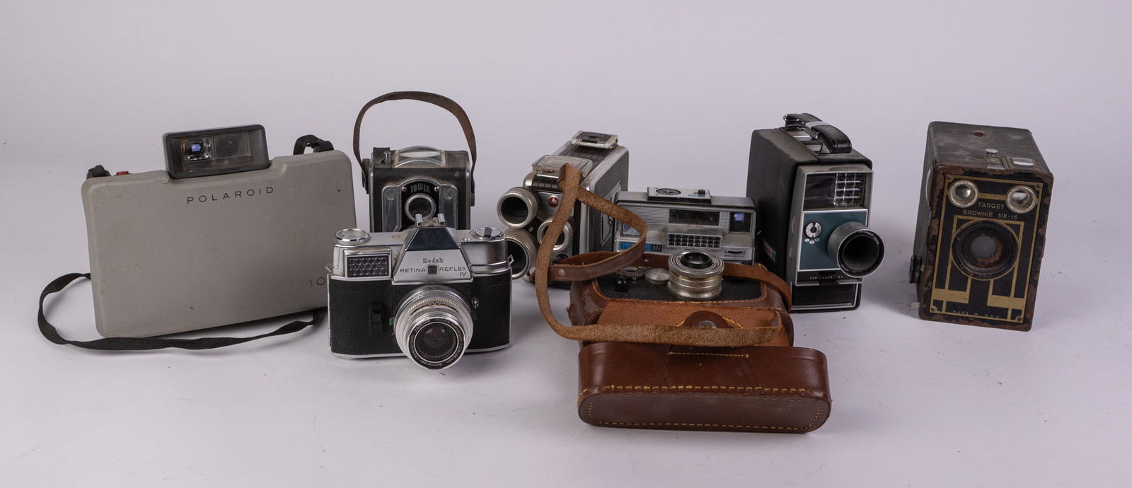 Lot of Assorted Vintage Cameras (1 of 9)