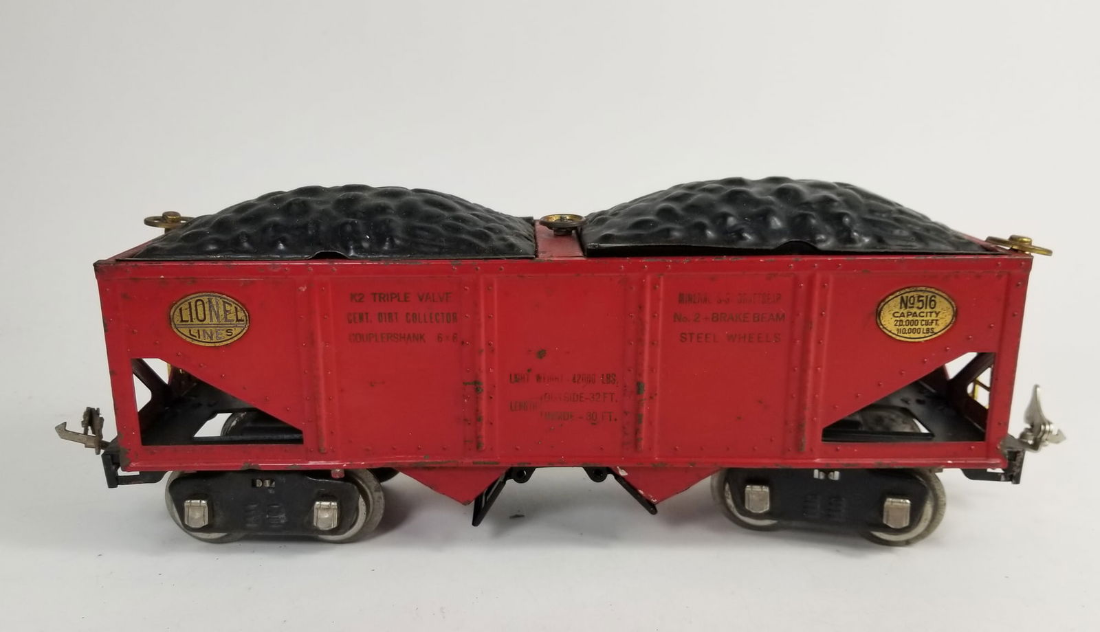 Lionel No. 516 Hopper with Coal (1 of 5)