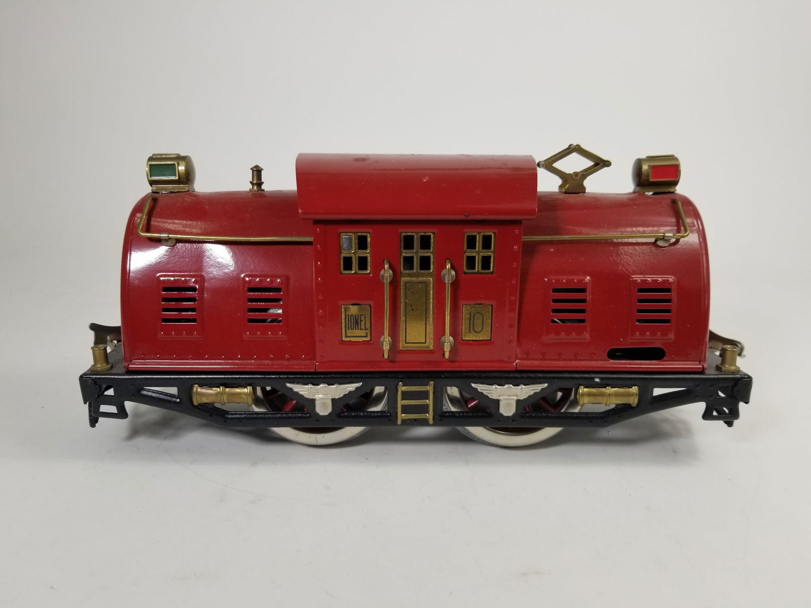 Lionel No. 10 Locomotive Engine in Red (1 of 5)