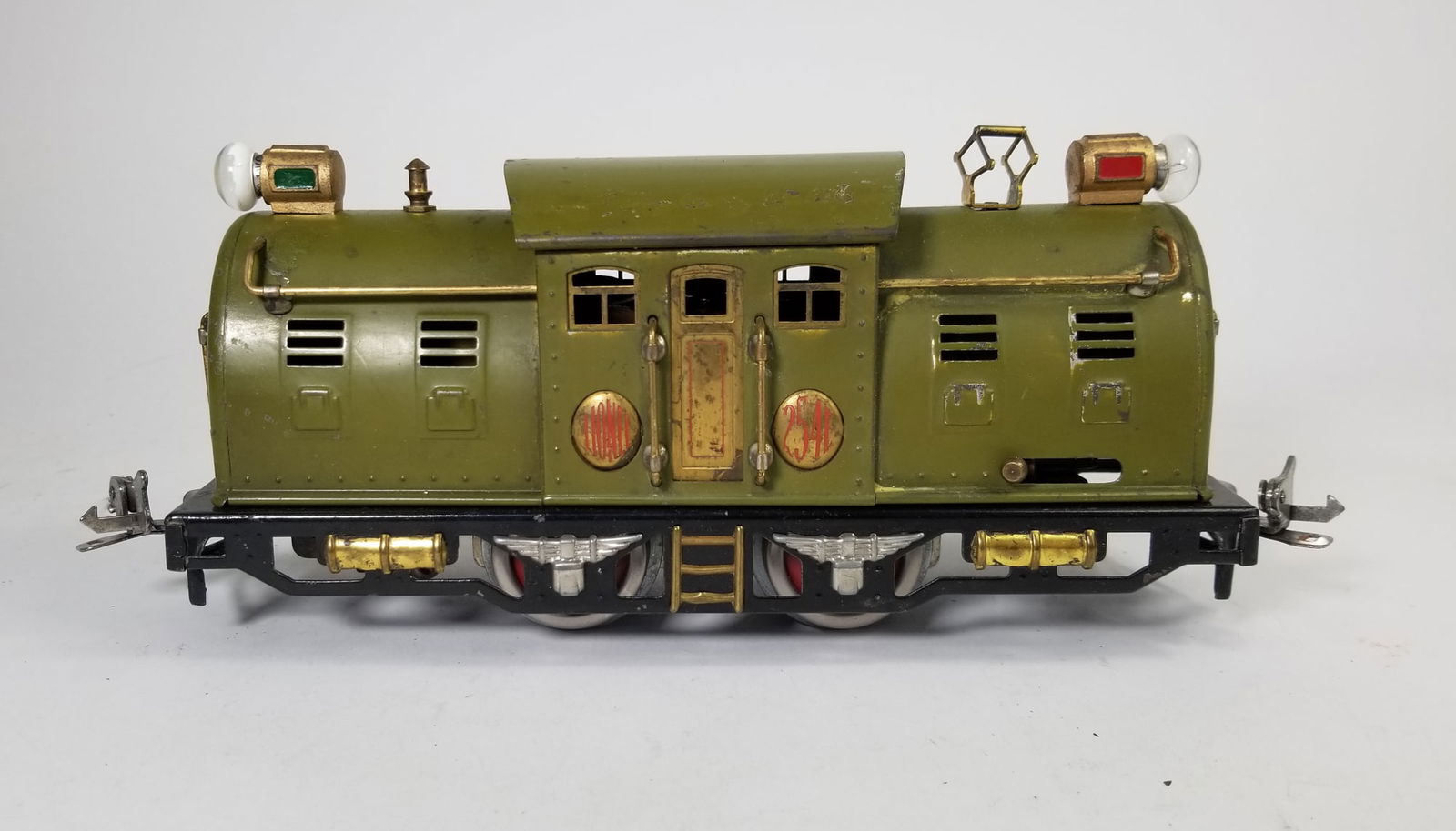 Lionel 254E Locomotive Engine (1 of 5)