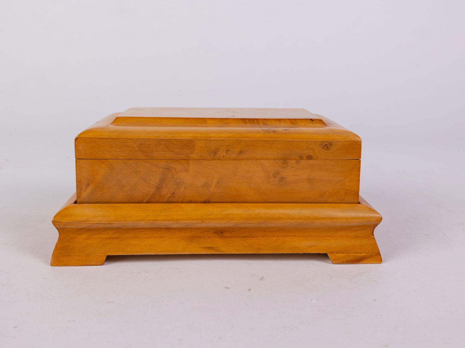 Russian Karelian Birch Box & Platform (1 of 6)