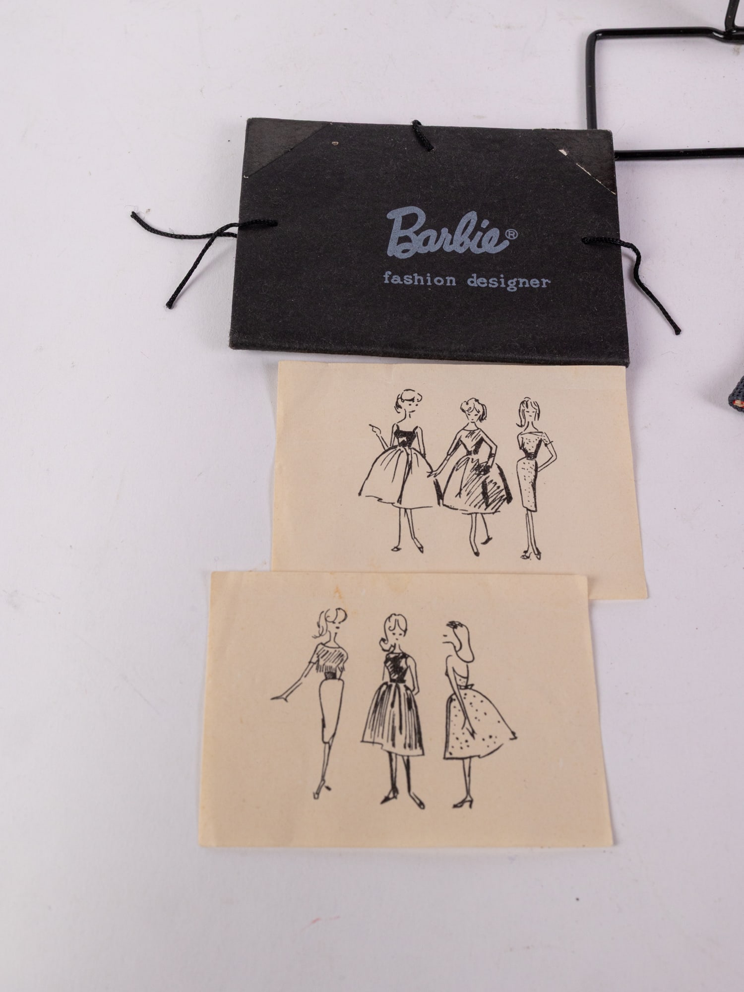 1960's Blonde Bubblecut Barbie in #981 "Busy Gal" Set [Complete] - 3