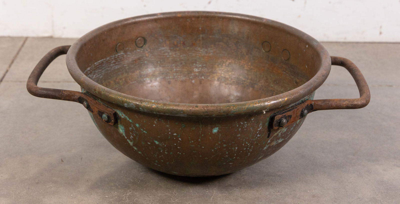 Antique Copper Pot from Grunings Ice Cream (1 of 6)