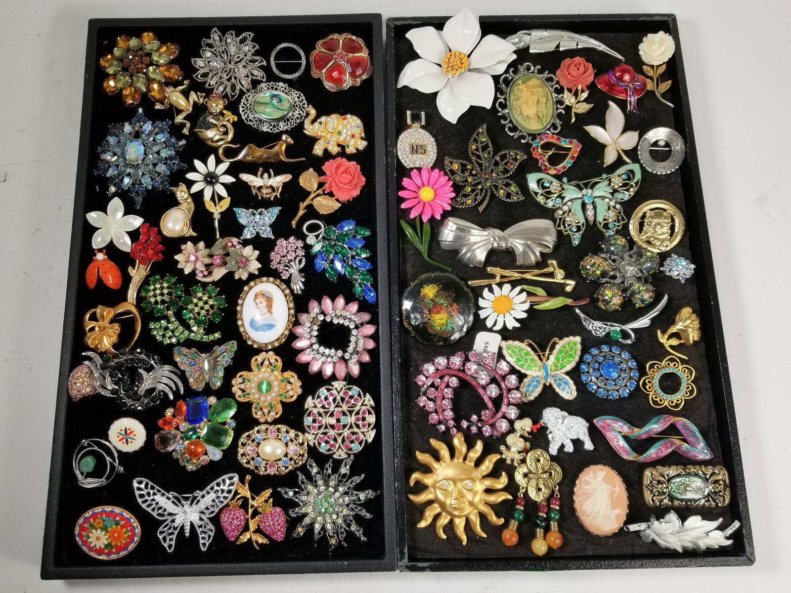 Curated Mixed-Era Brooch and Pin Assortment: Curated Mixed-Era Brooch and Pin AssortmentLiterature Brooks Auction is not responsible for outbids. Questions? Call the office at (856) 694-2960 or email us directly at info@brooks.auction. 