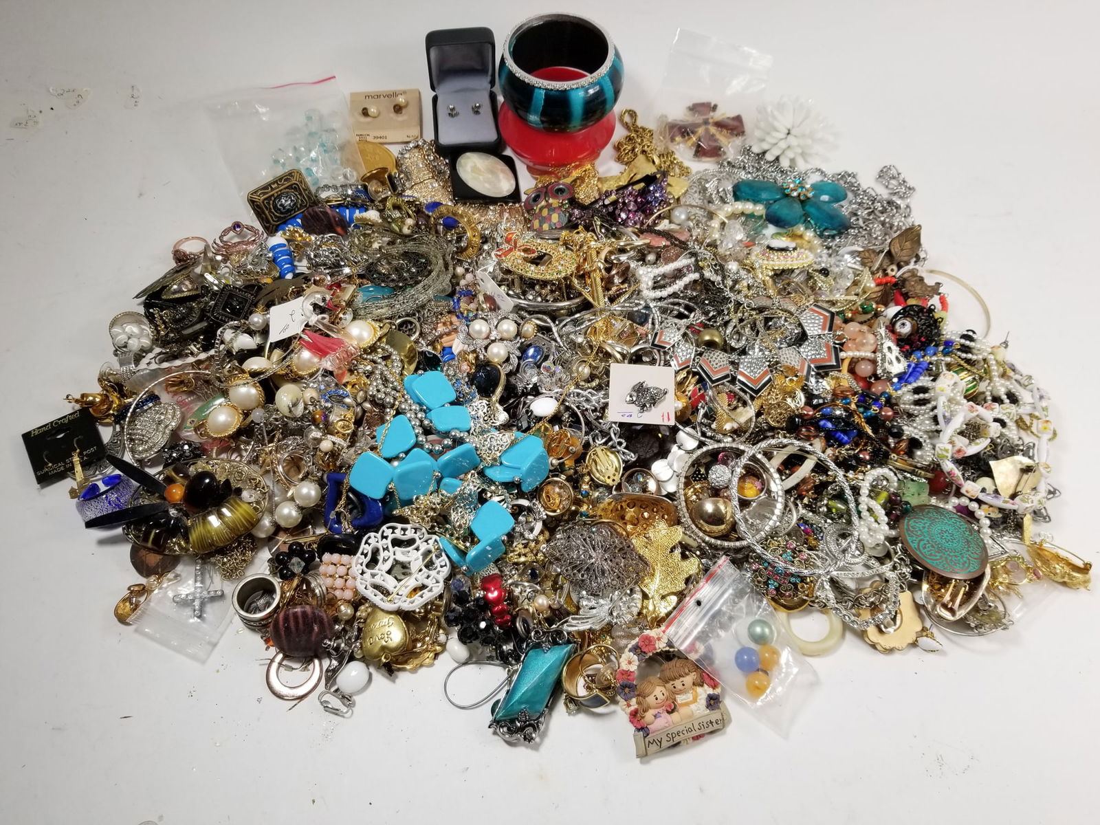 Assortment of Contemporary and Vintage Costume Jewelry: Assortment of Contemporary and Vintage Costume Jewelry, includes: necklaces - pendants - earrings, paired and loose - bracelets - bangles - and more Literature Brooks Auction is not responsible for o