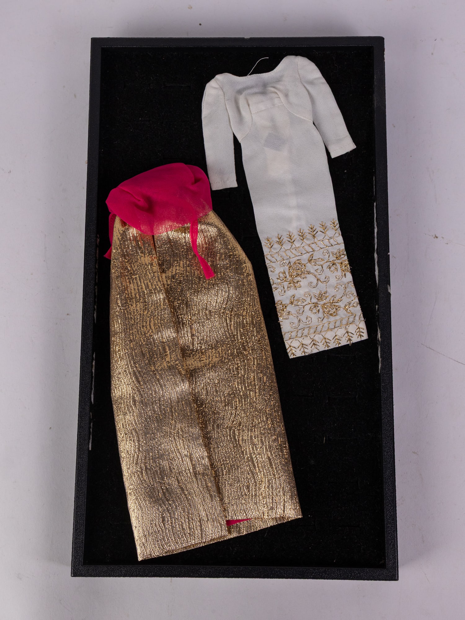 Vintage 60s Mattel Barbie #1697 "Formal Occasion" Set (1 of 6)