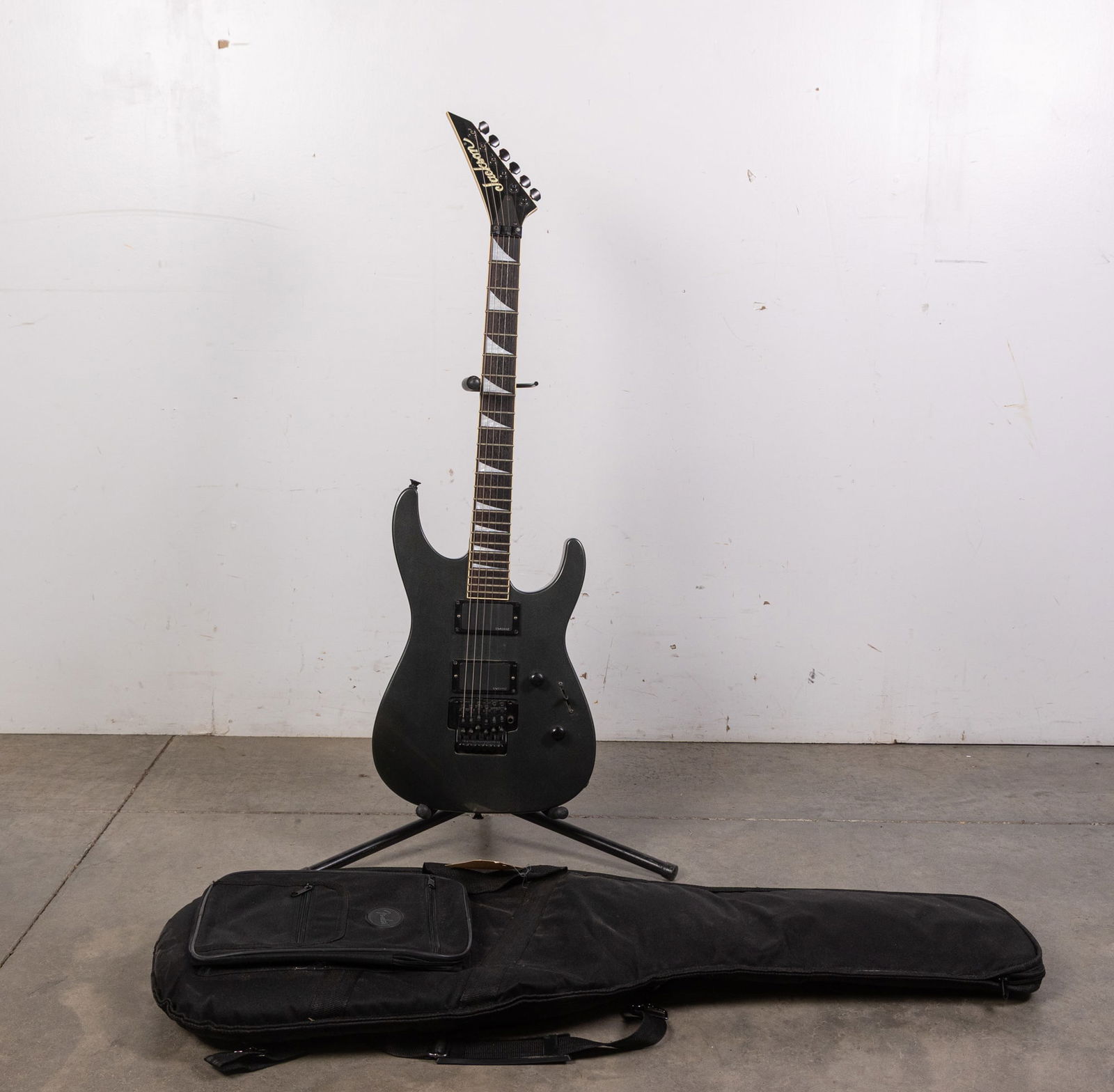 Jackson MG Series DXMG Dinky 2006-2010 Gunmetal Gray Electric Guitar (1 of 8)