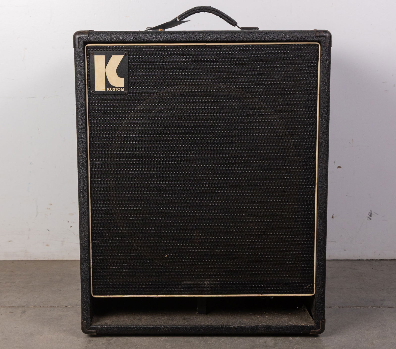 Kustom Cabinet Speaker Amplifier (1 of 3)