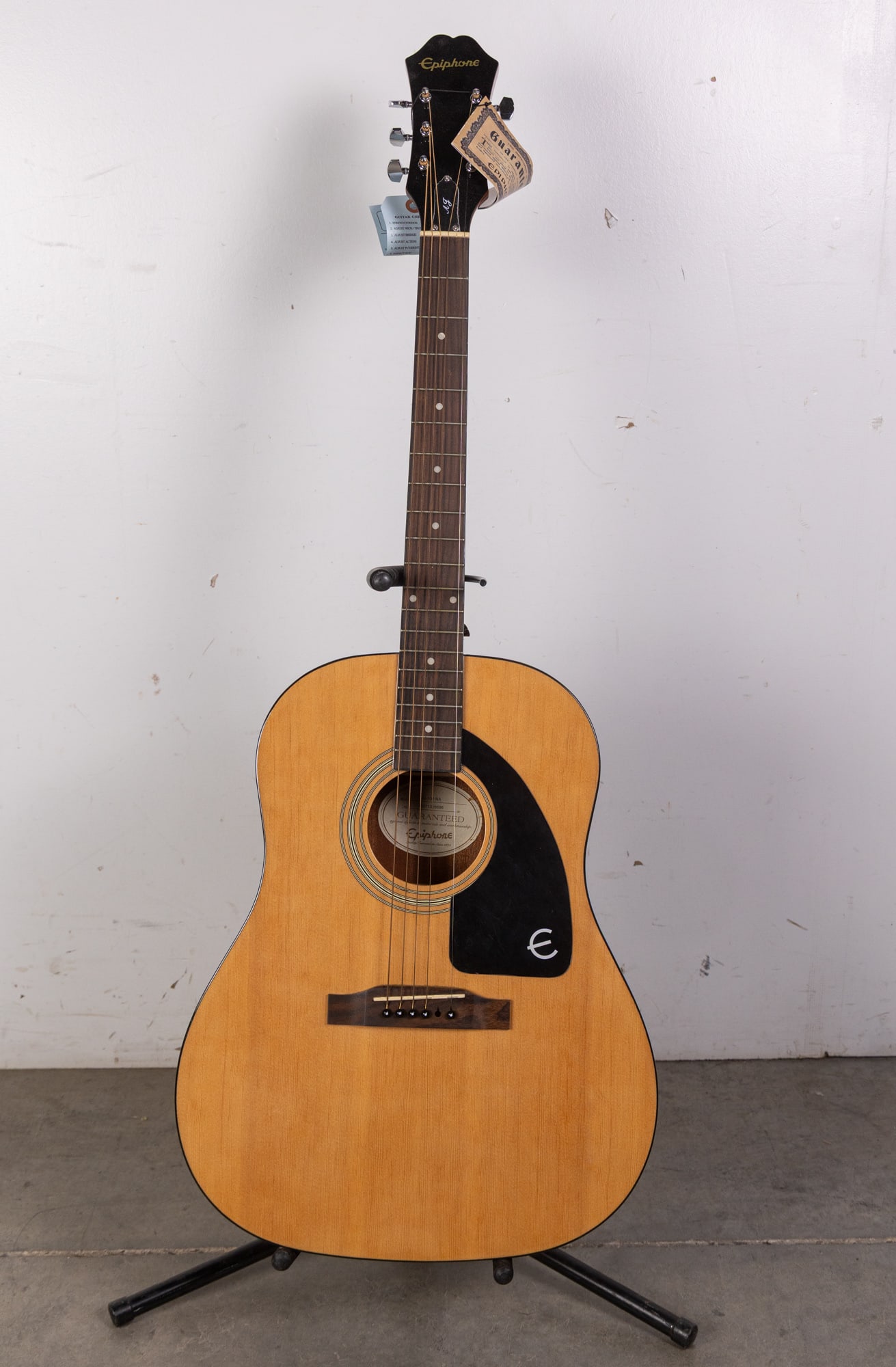 Epiphone AJ-100 NA Acoustic Guitar in Road Runner Hard Shell Case (1 of 7)