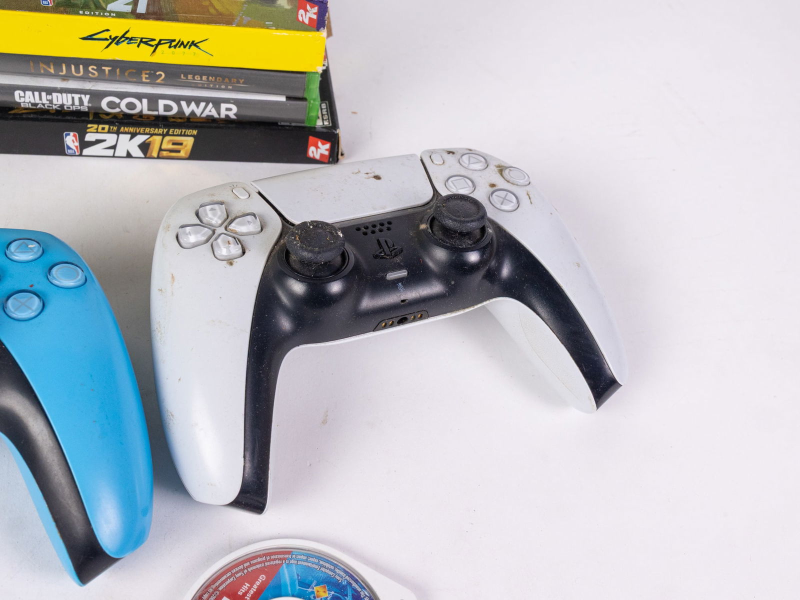 Video Game Assortment w/ PS5 Controllers - 4