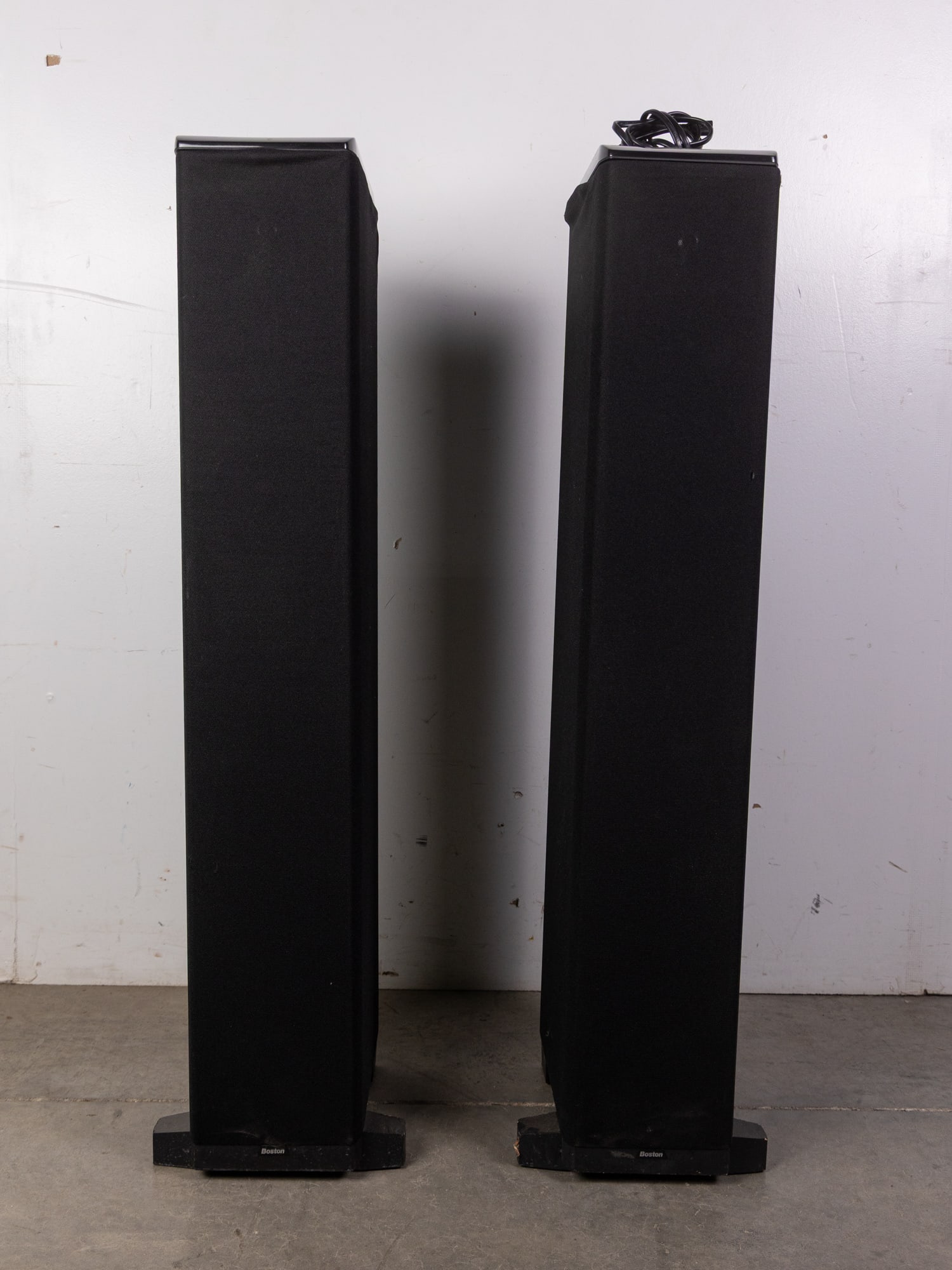 Pair of Boston Acoustics VR 950 Floor Standing Speakers (1 of 6)