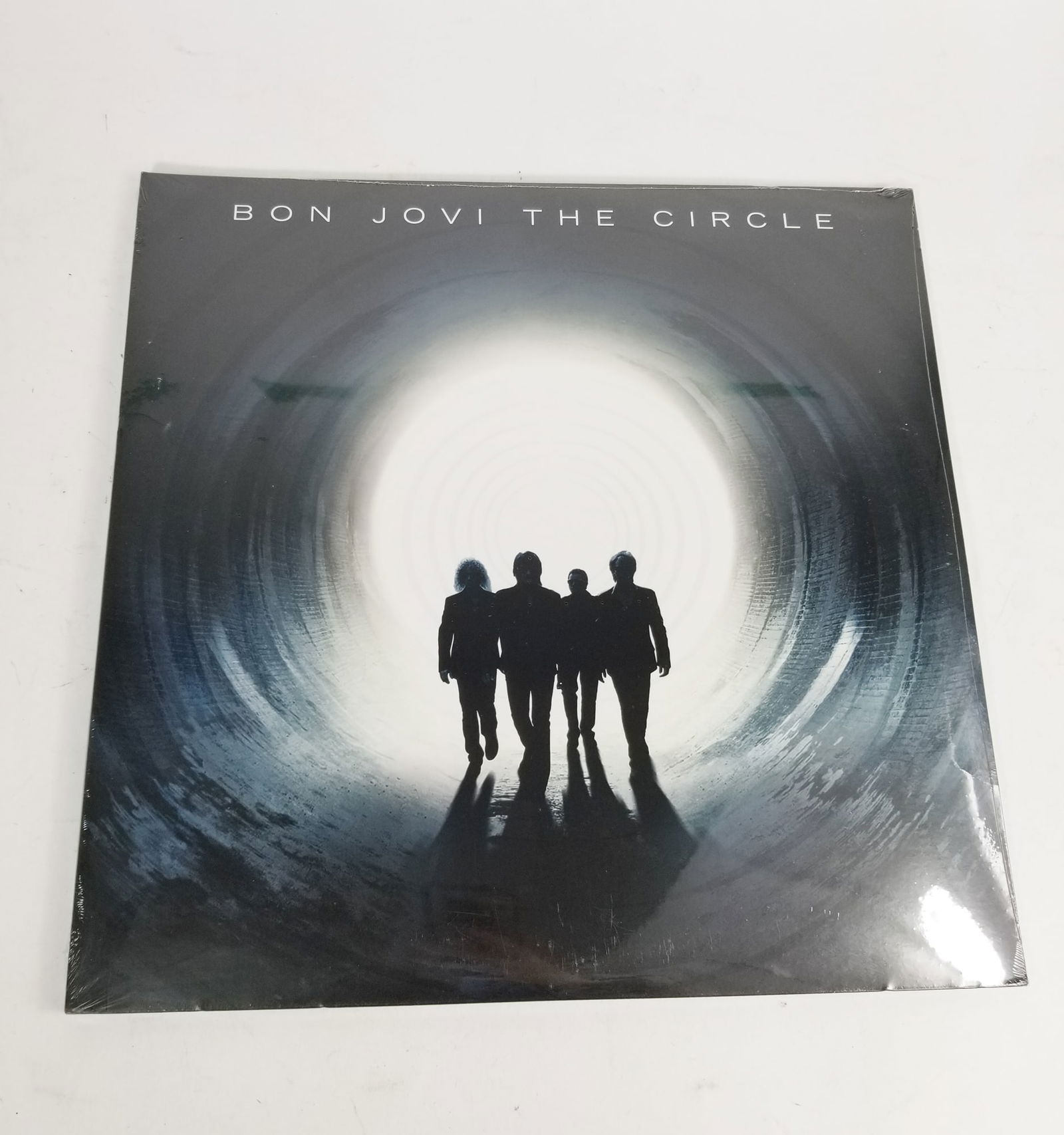 *SEALED* Bon Jovi - The Circle 2014 [2LP 180 Gram Gatefold]: *SEALED* Bon Jovi - The Circle 2014 [2LP 180 Gram Gatefold]Size12" x 12"LiteratureBrooks Auction – Online Auction Terms & Conditions