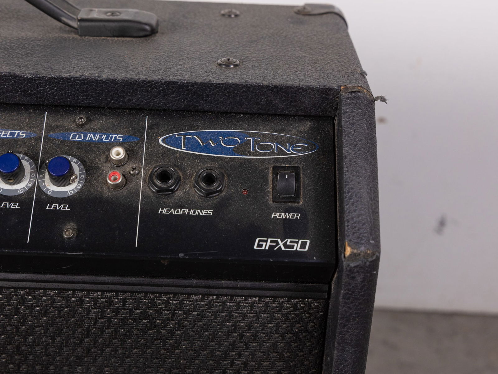 Crate Two Tone Model GFX50 2-Channel Solid State Guitar Amplifier - 2