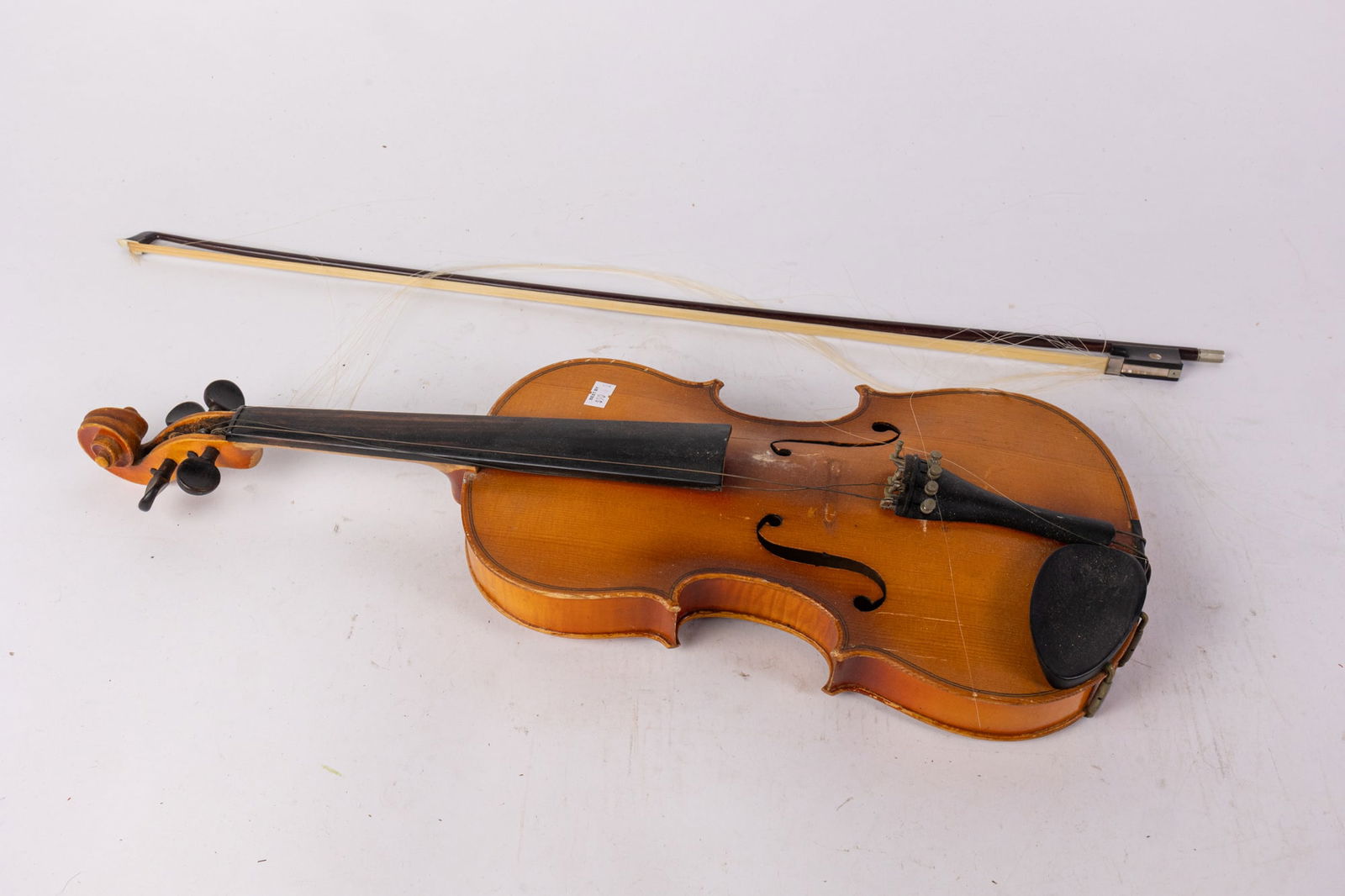 Vintage Unmarked Violin (1 of 4)