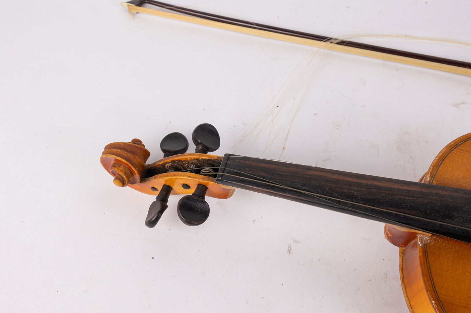 Vintage Unmarked Violin - 4