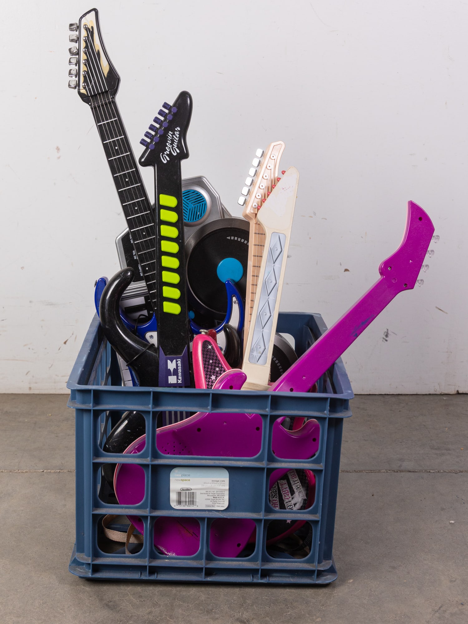 Lot of Children's Guitars Featuring Barbie: Lot of Children's Guitars Featuring BarbieLiteratureBrooks Auction – Online Auction Terms & Conditions